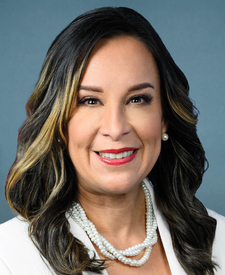 Official portrait of Monica De La Cruz