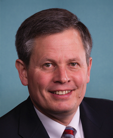 Official portrait of Steve Daines