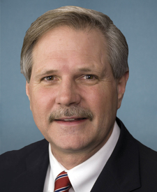 Official portrait of John Hoeven