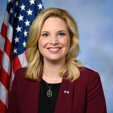 Official portrait of Ashley Hinson