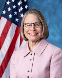Official portrait of Mariannette Miller-Meeks