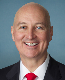 Official portrait of Pete Ricketts