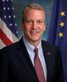 Official portrait of Dan Sullivan